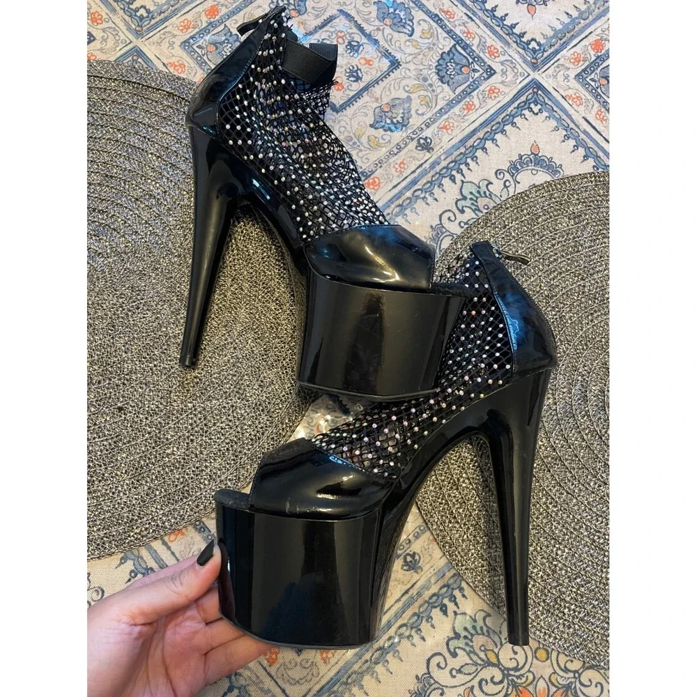 N/A striking platform