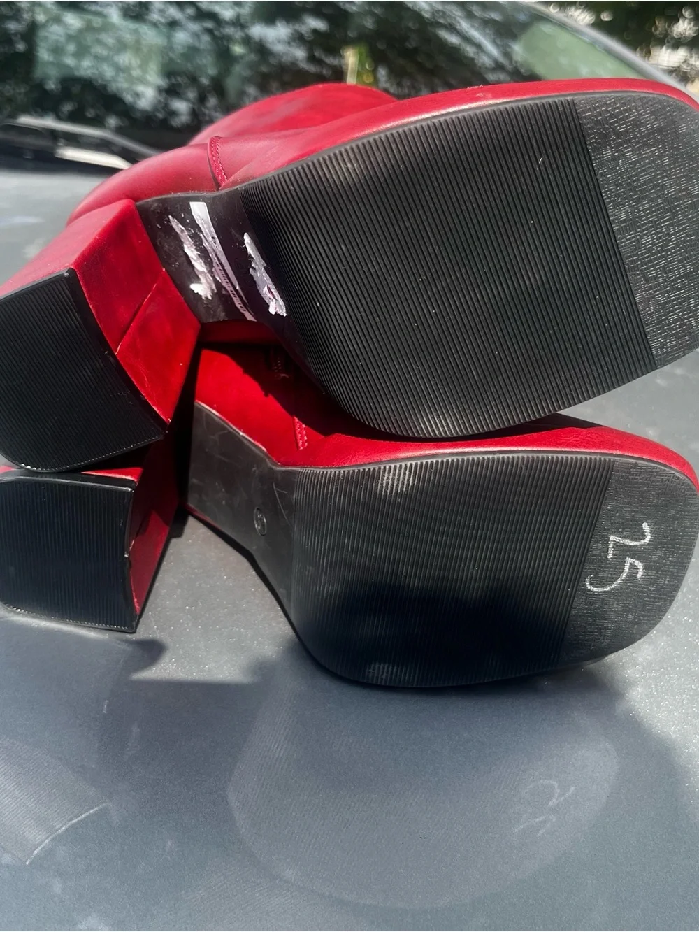 Diba red square‑toe