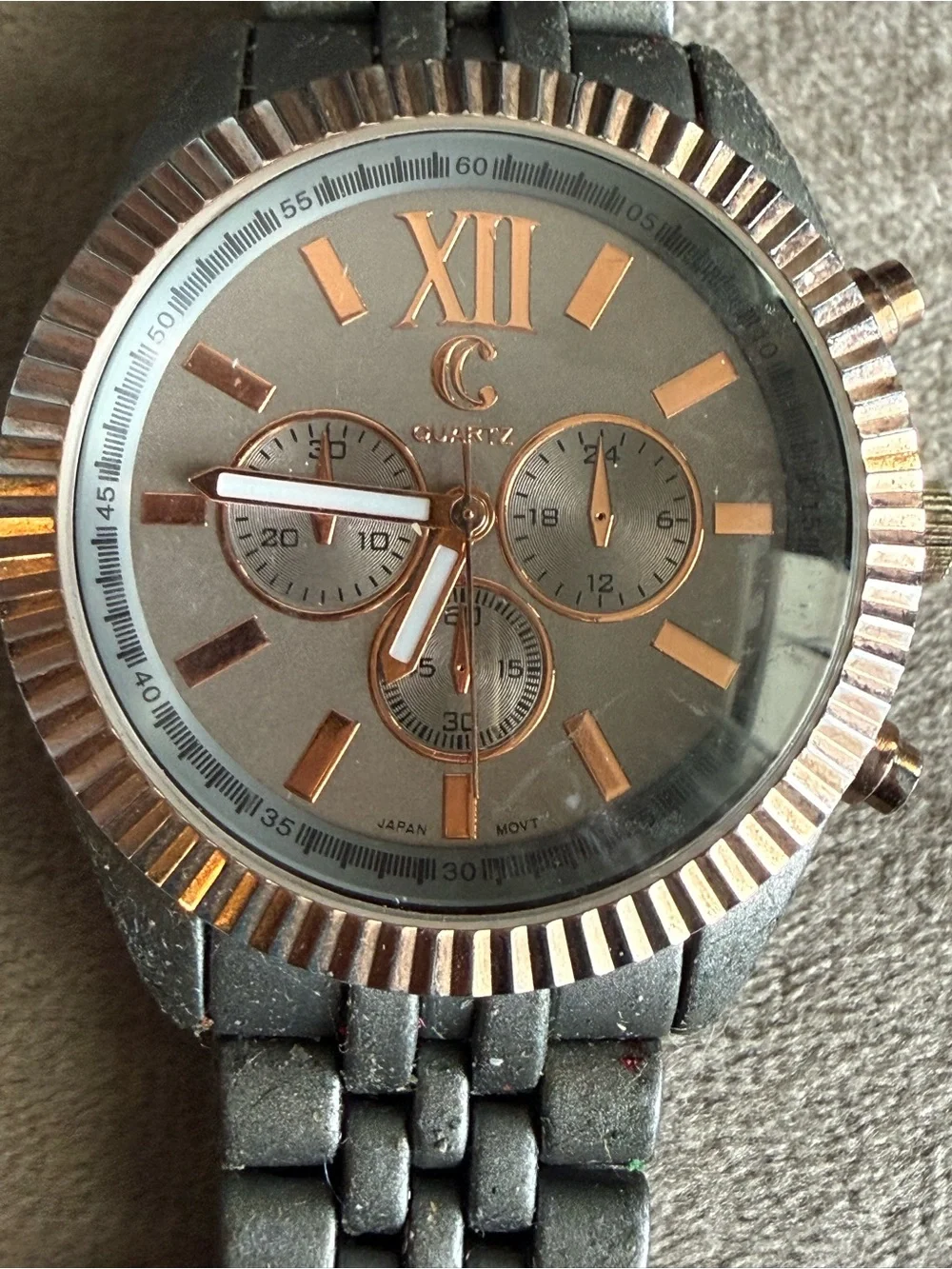 quartz modern wear