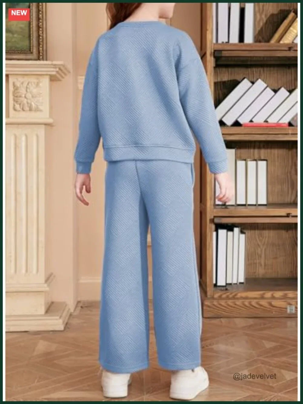 N/A pair crewneck