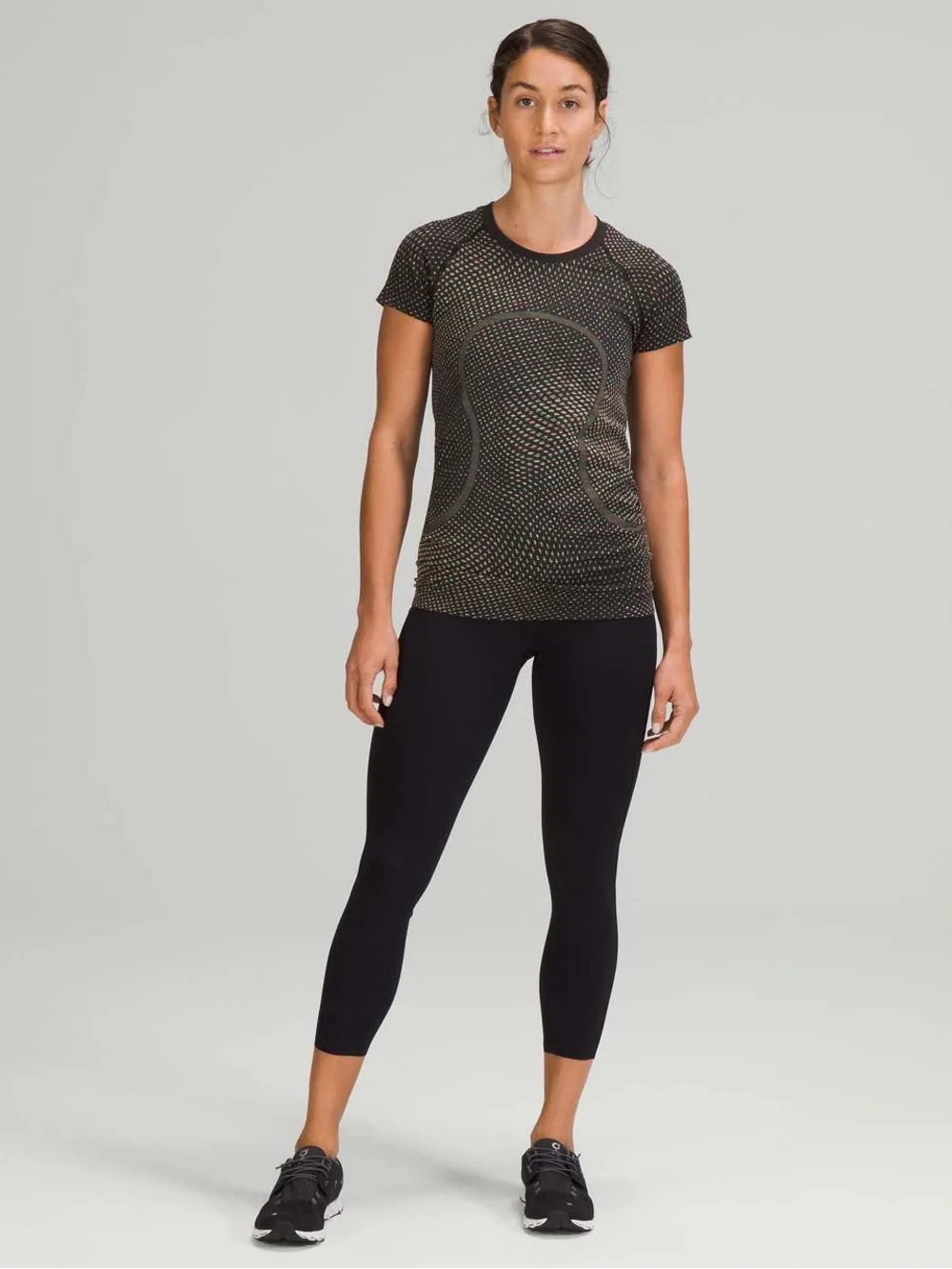 048. Lululemon Swiftly Tech Short Sleeve Shirt 2.0 Grid Warp Black neon rainbow