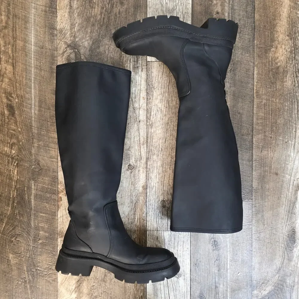 Zara blogger favorite