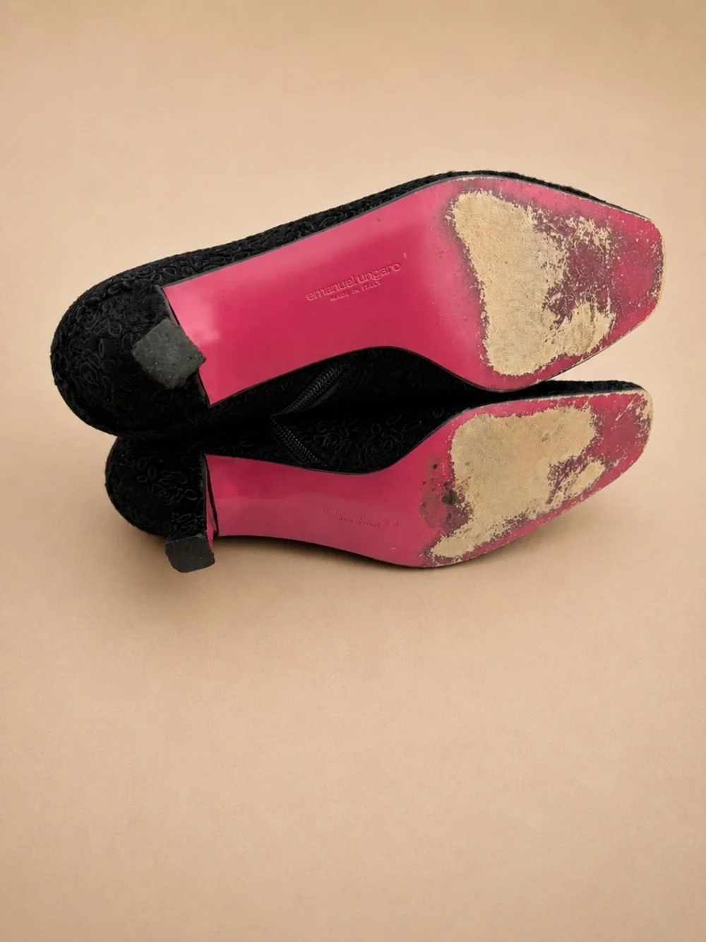 Emanuel Ungaro crafted signature