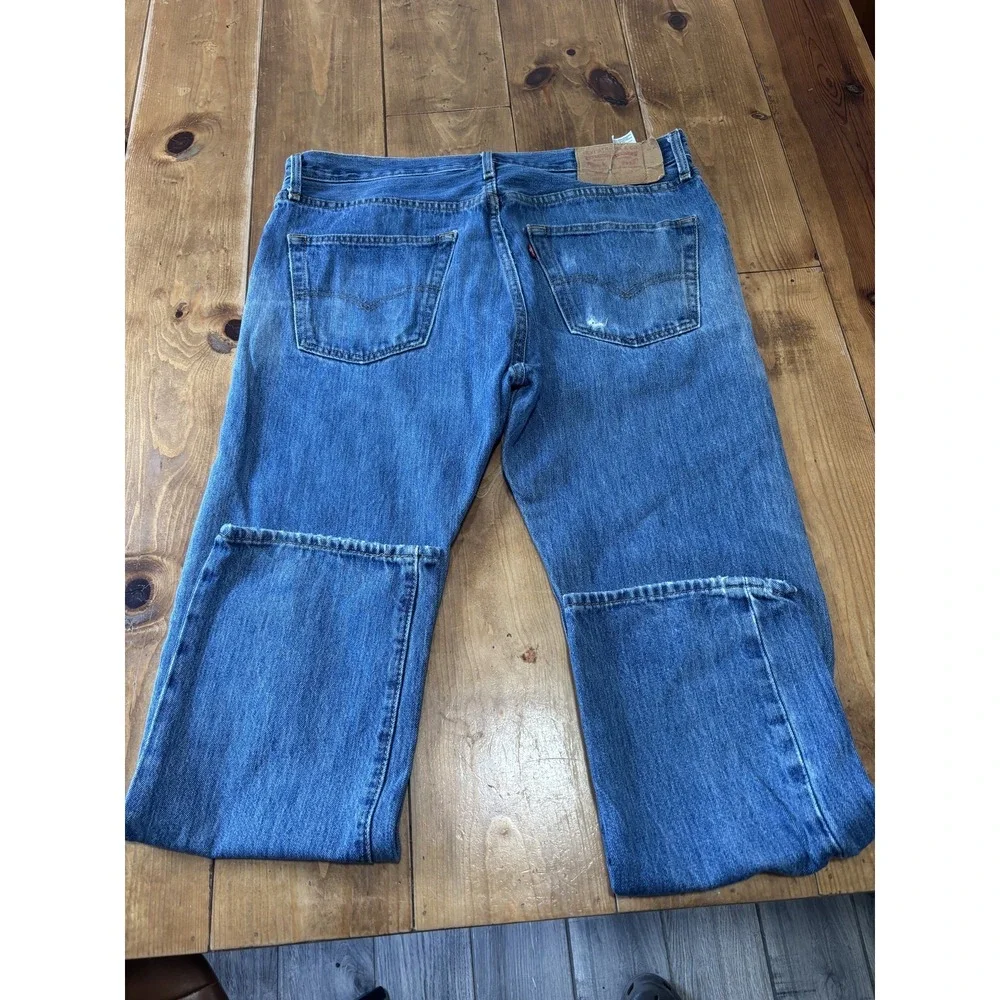 Levis Strauss step out