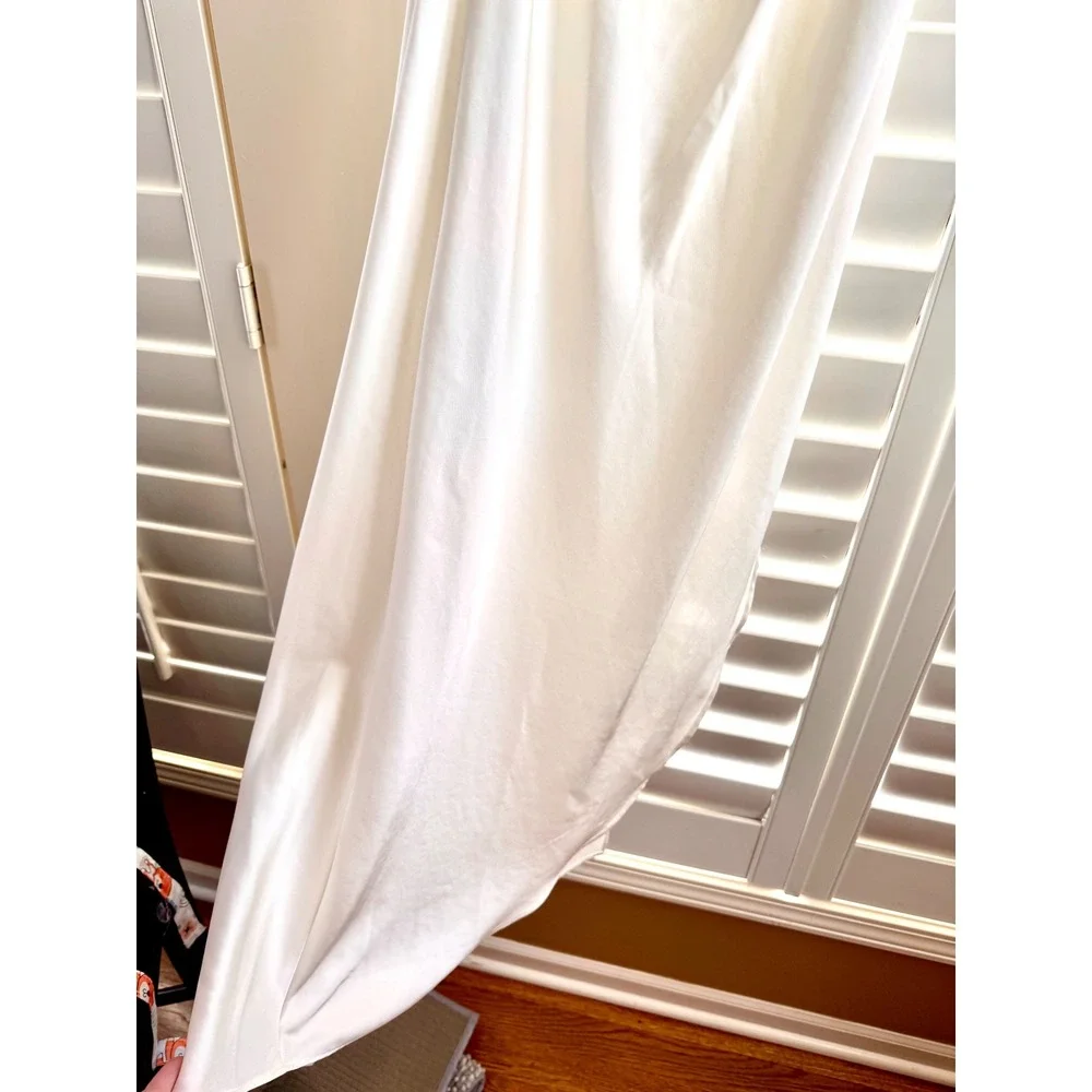 Abercrombie & Fitch elegant satin