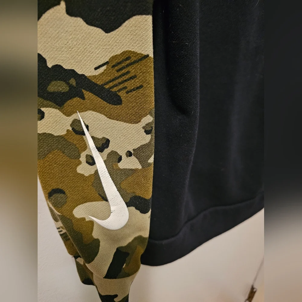 Nike Dri Fit Full Zip Camo Hoodie Jacket Black & Army Green Men's Medium Unisex