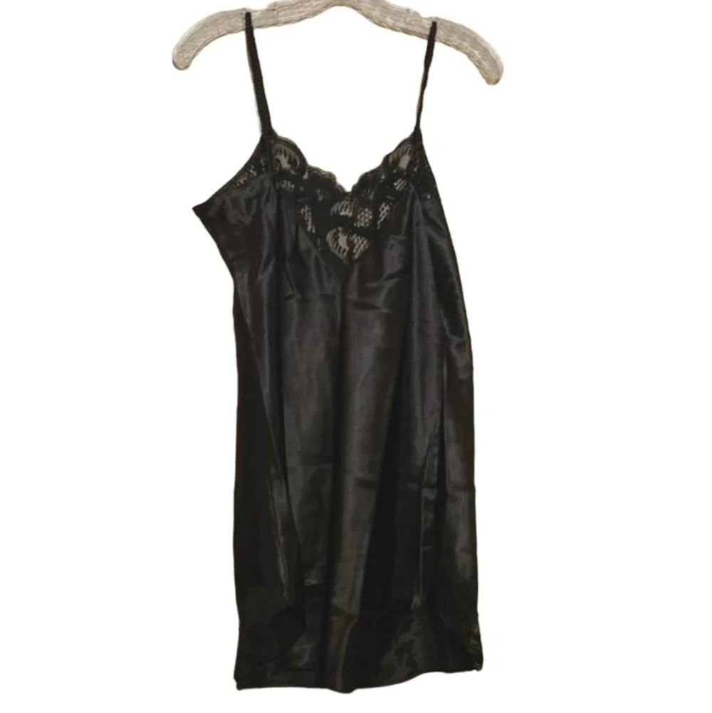 delicates women black