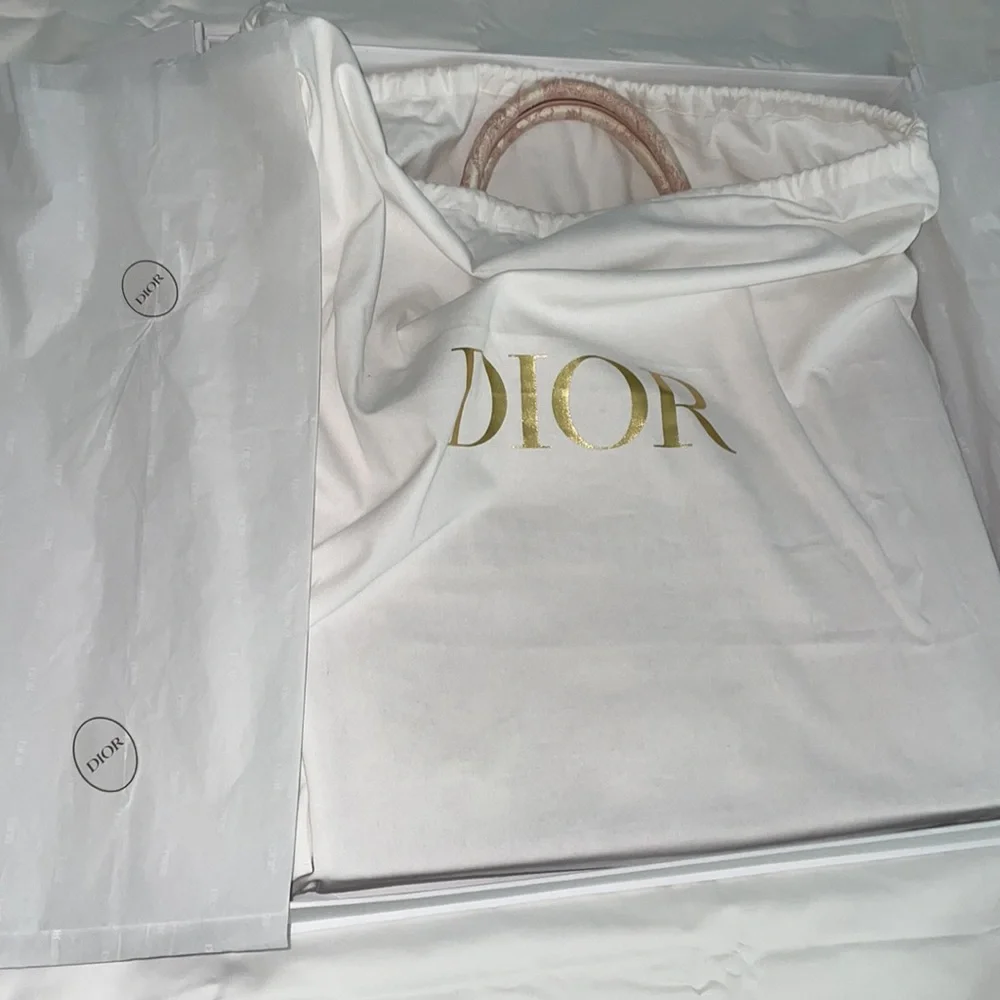 Dior pink toile