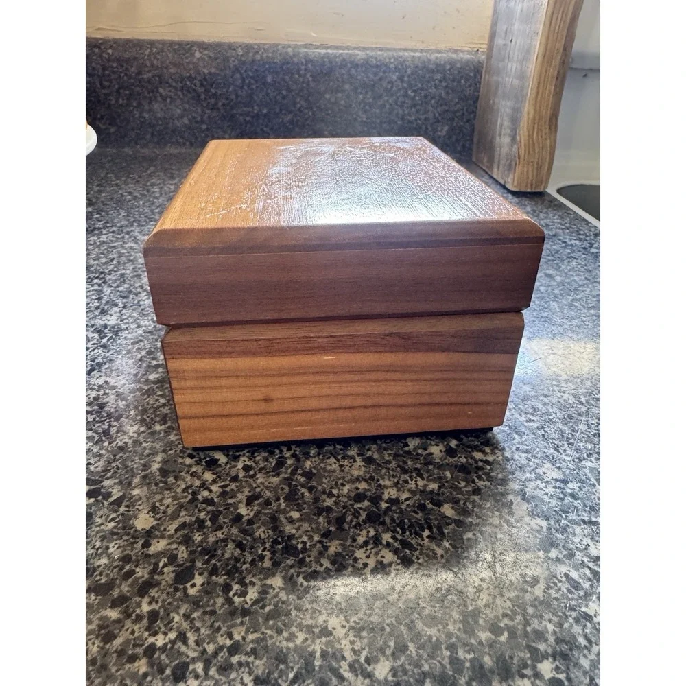 N/A vintage wood