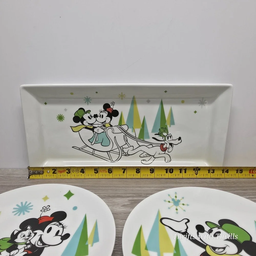 Disney's Mickey Mouse - Holiday Serving Platter With (4) Plates‎ - Mousetastic!!