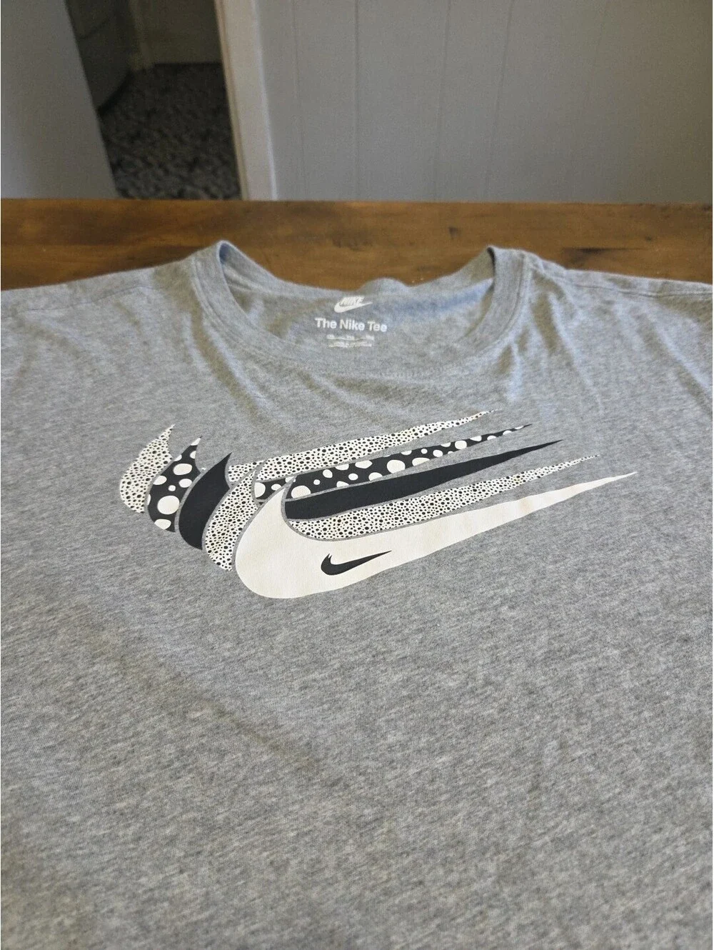 Nike Sportswear Swoosh Stack Graphic T-Shirt Dark Grey Heather Men's XXL 2XL