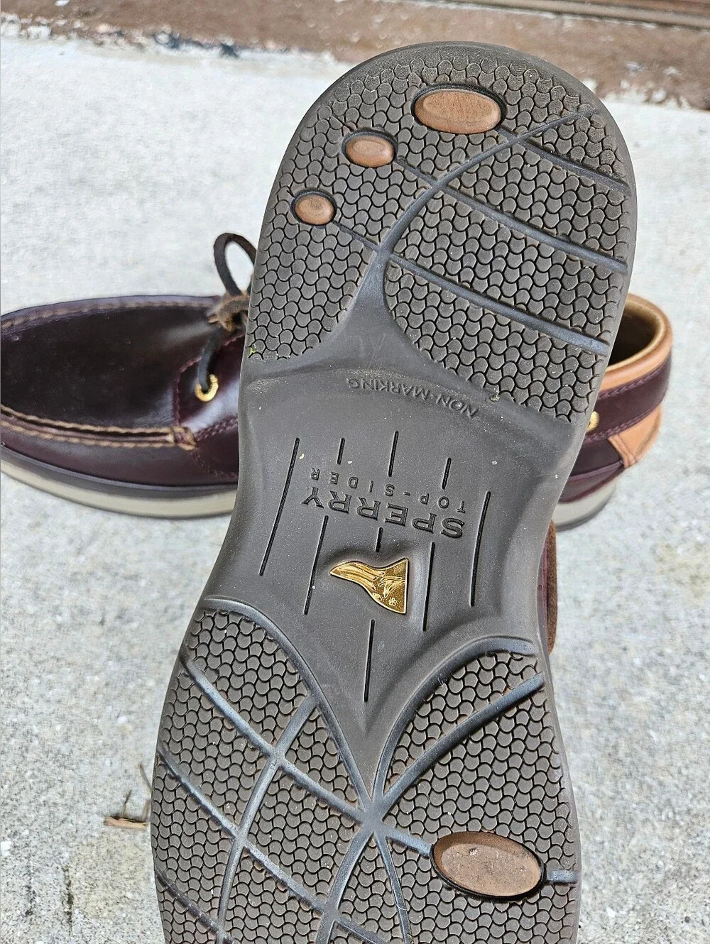 Sperry versatile functionality sider
