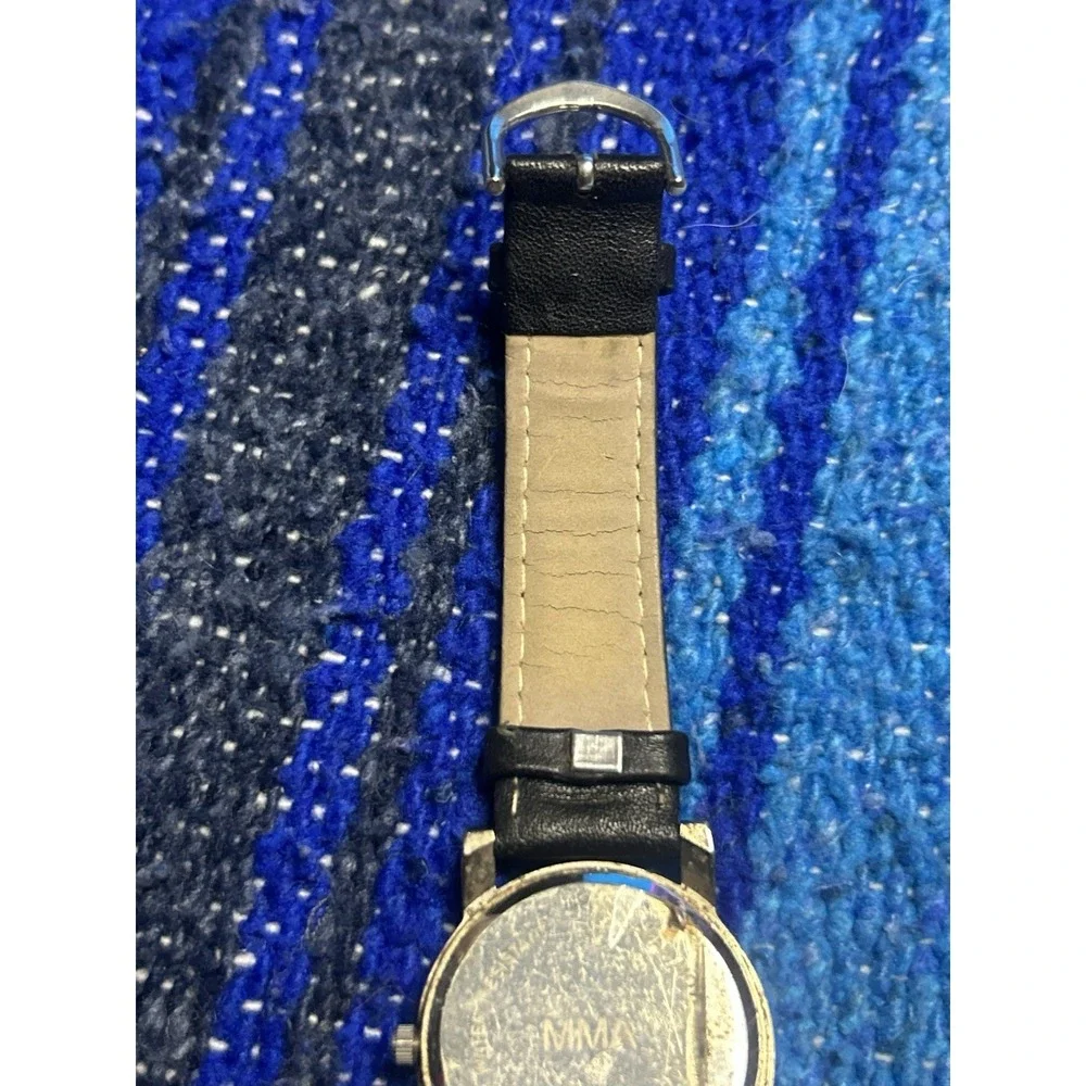 VTG The Metropolitan Museum of Art MMA Color Wheel Rainbow Quartz Watch No Tick