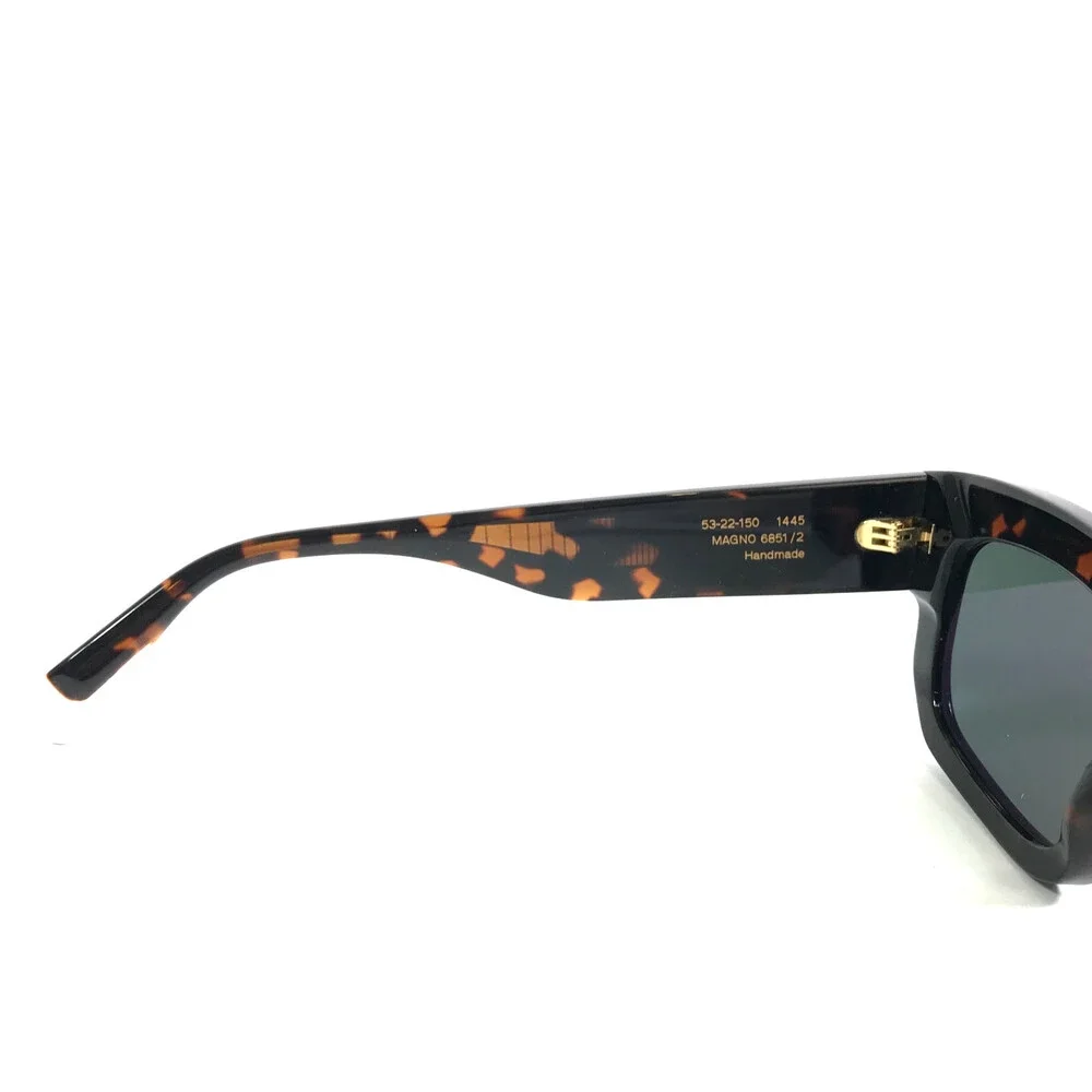 GiGi brand new