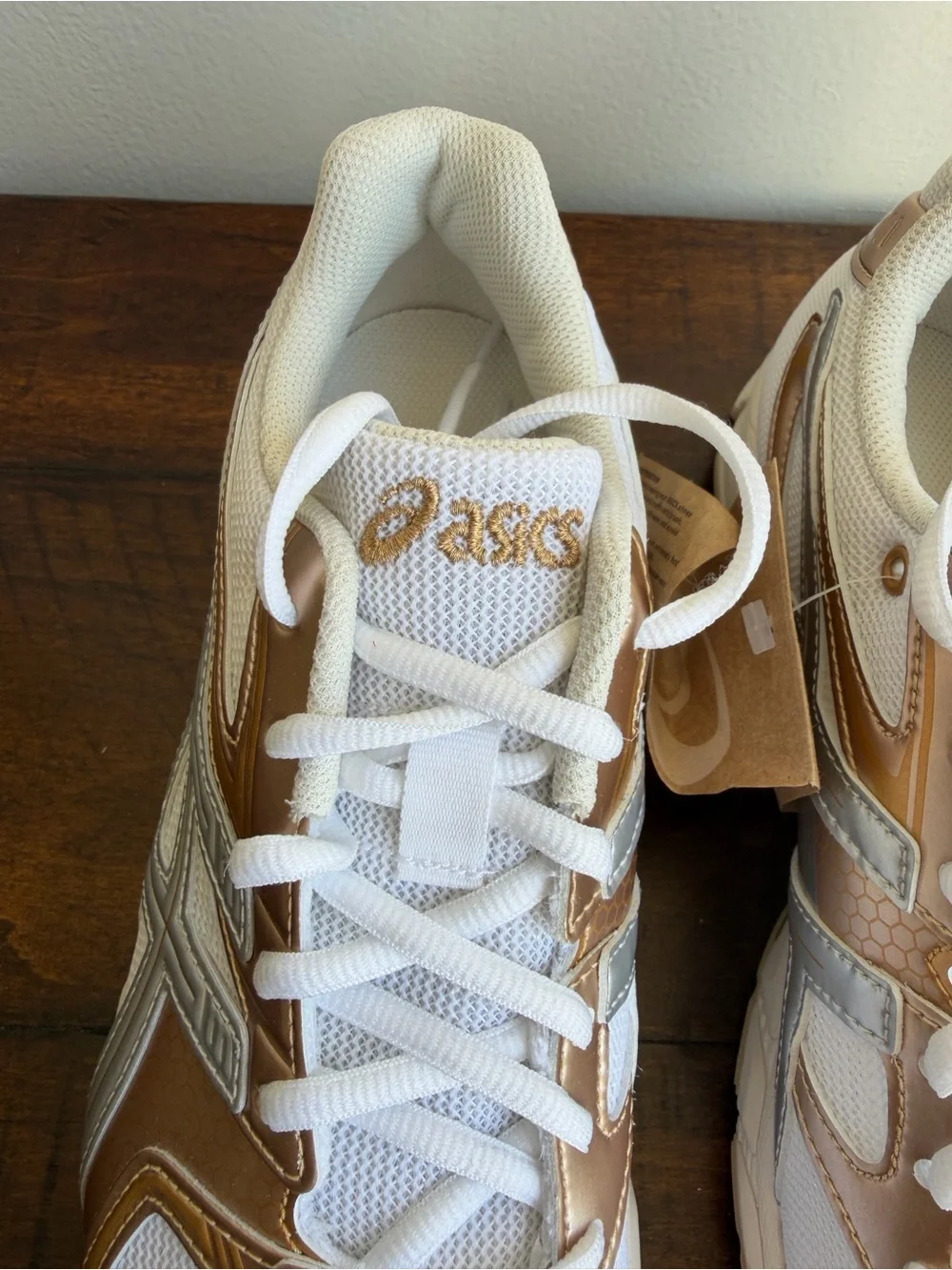 Asics they worn box
