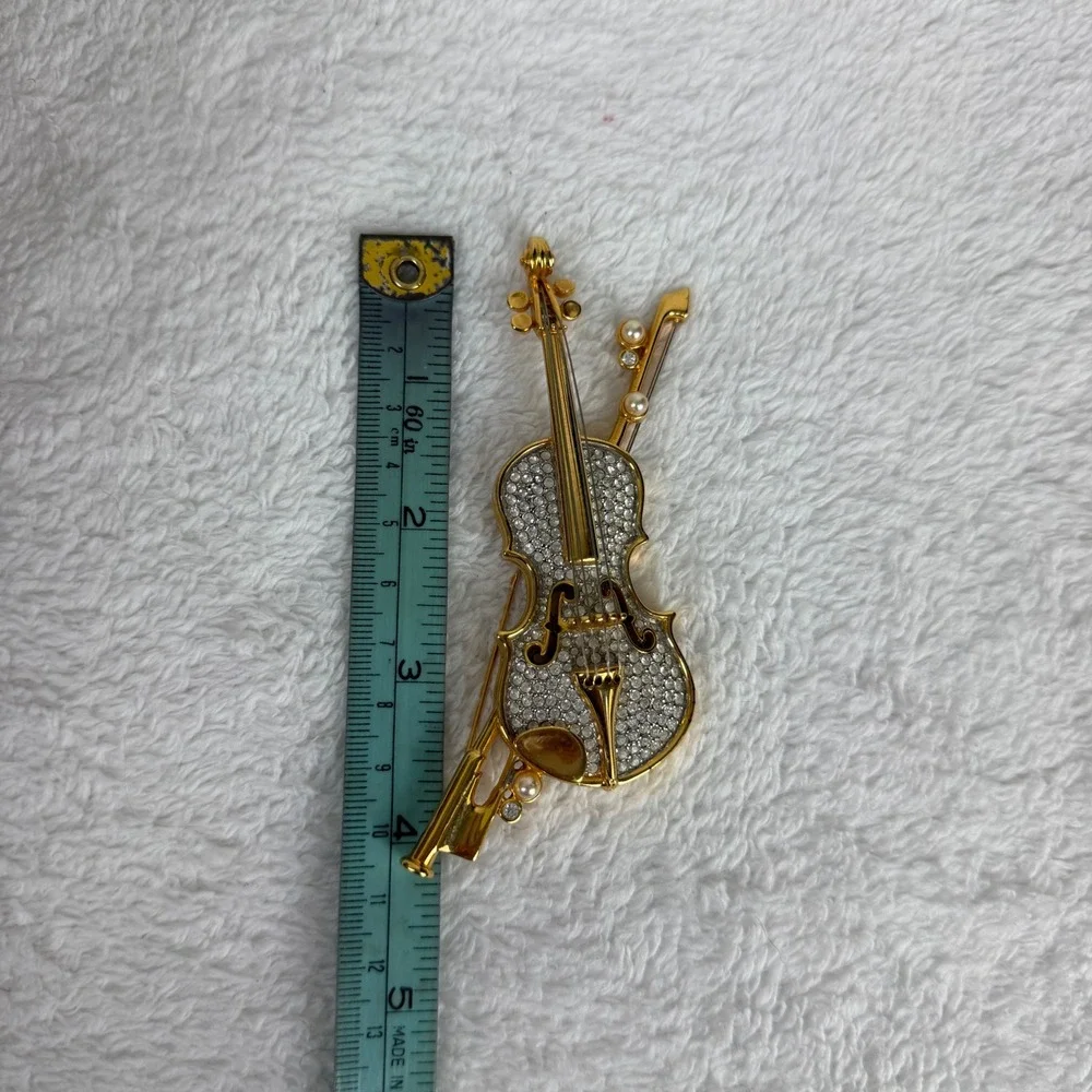 Atelier Swarovski swavorski crystal