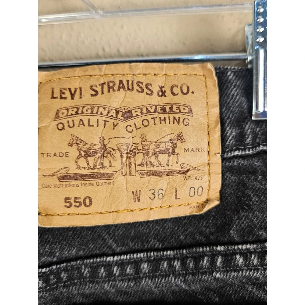 Vintage Levi's Mens Black 550‎ Orange Tab Shorts 36
