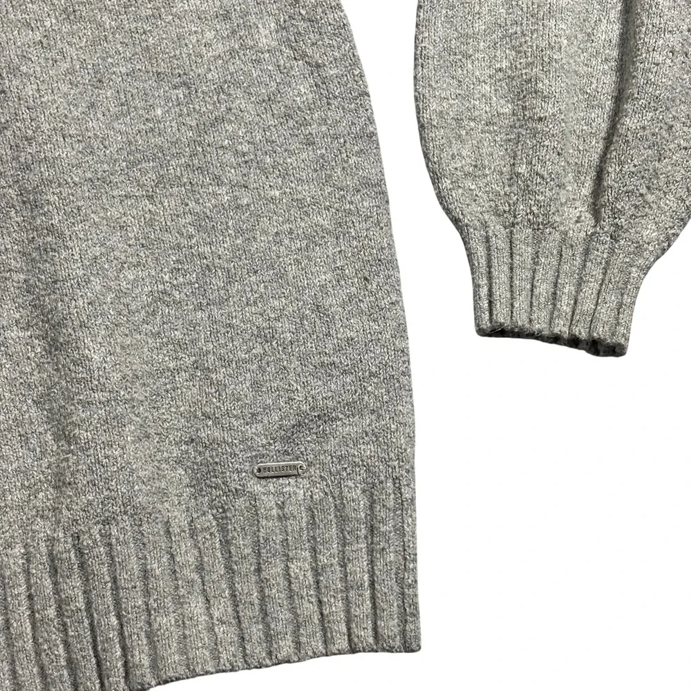 Hollister grey crew