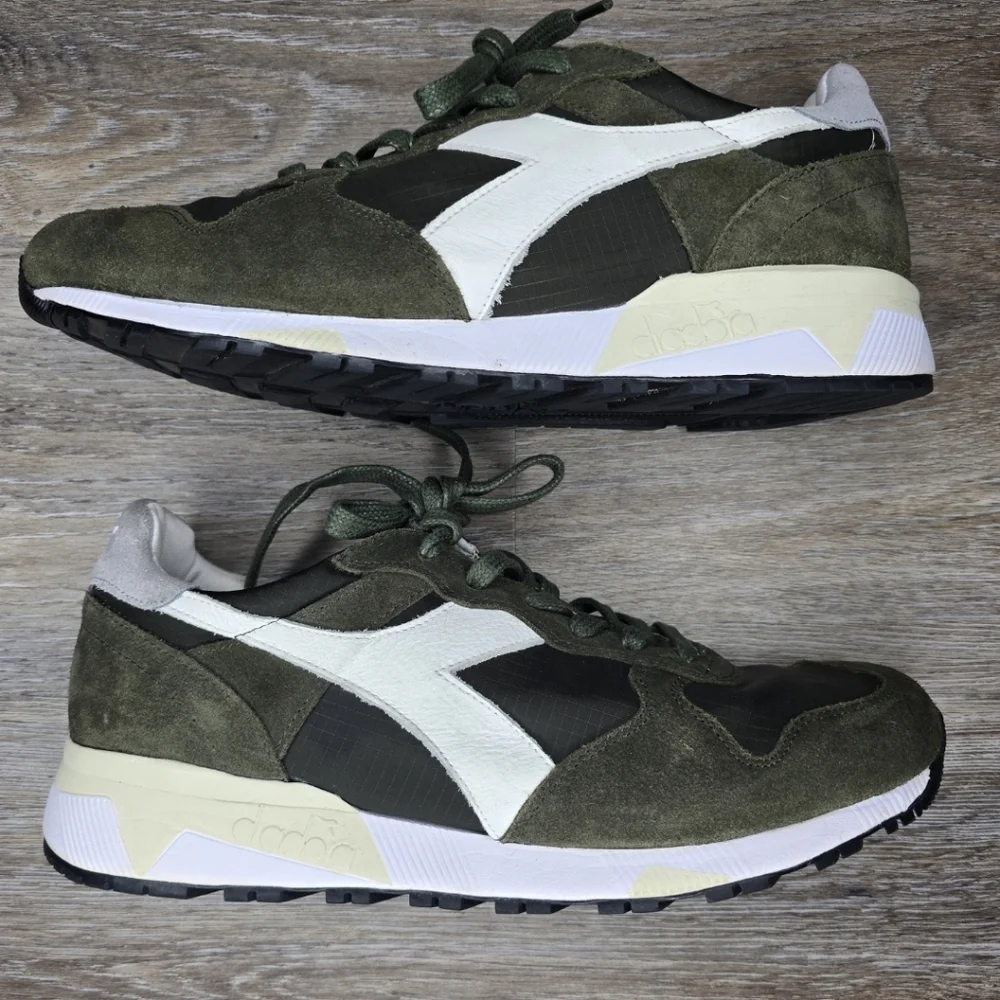Diadora step out