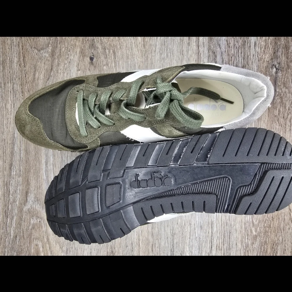 Diadora step out