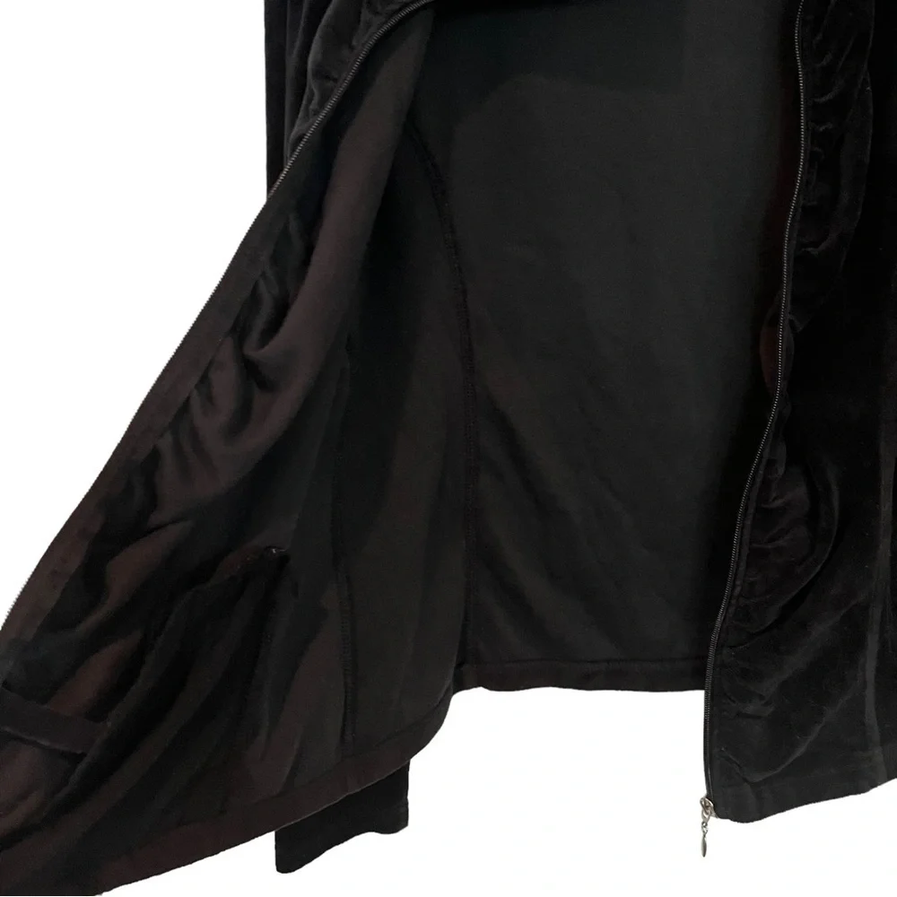 Patricias Closet black fleece