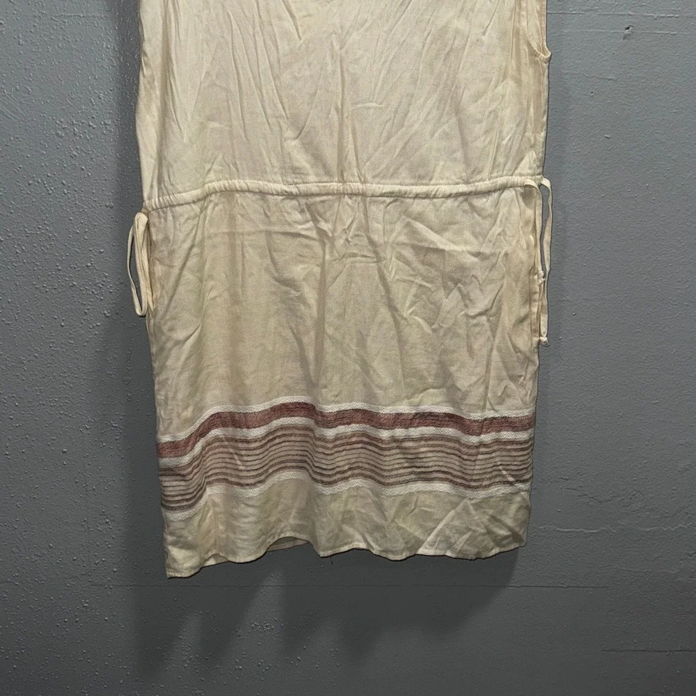Universal Thread chic cream