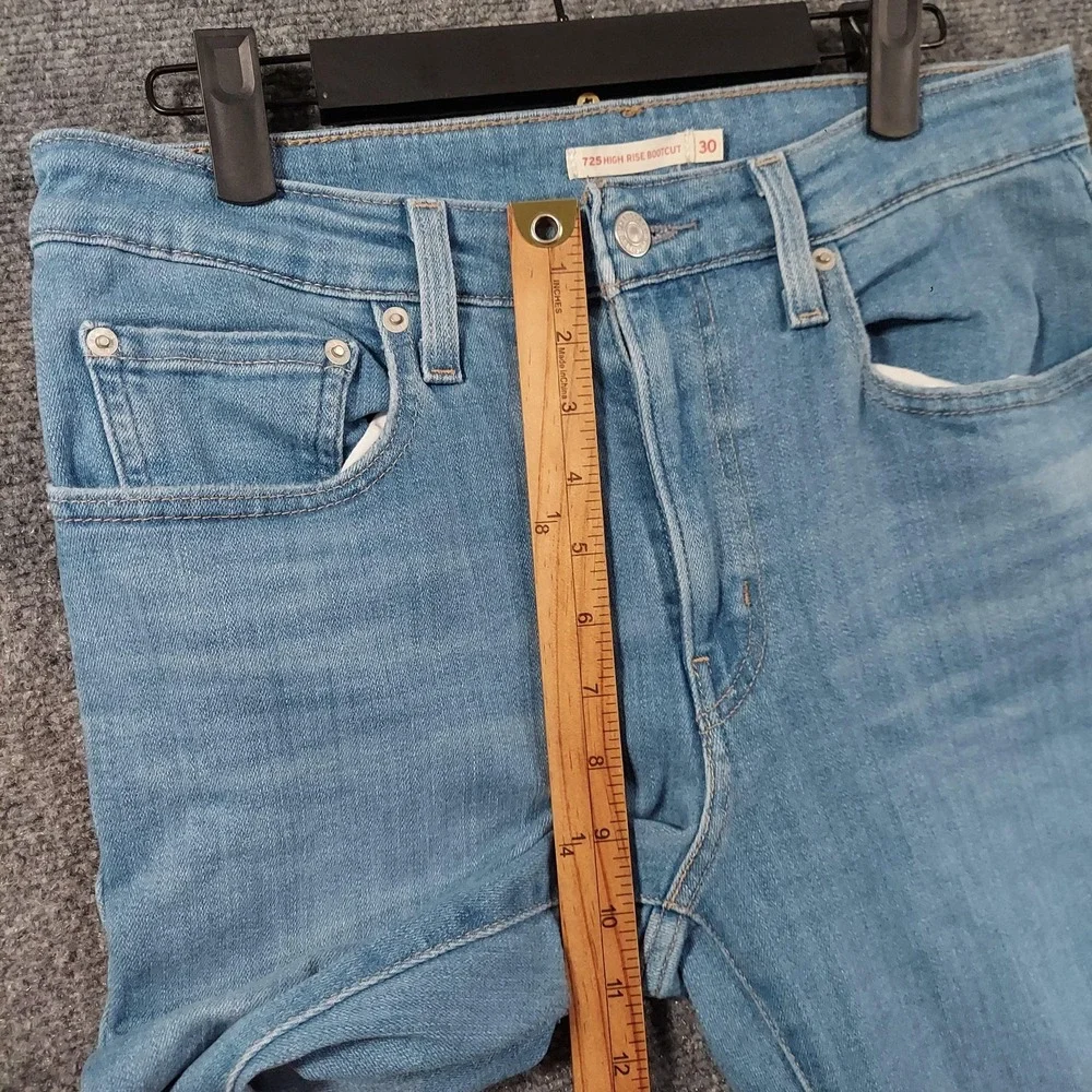 Levis brand levi