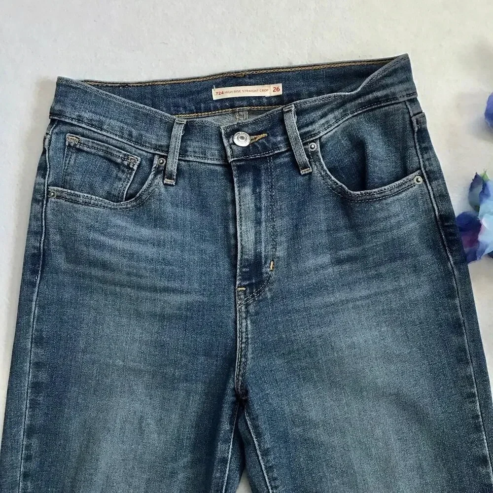 Levis offers has 724