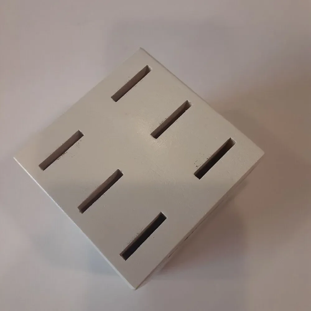 Unbranded vintage porcelain