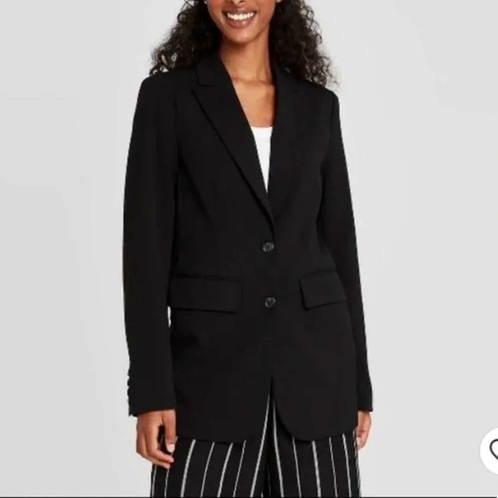 A New Day Women’s Classic Oversized Simple Black Blazer