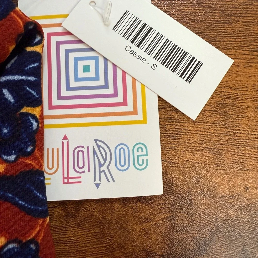 LuLaRoe striking cassie