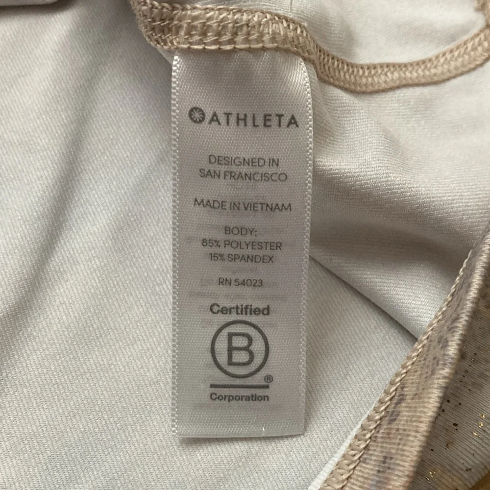 Athleta golded shanti