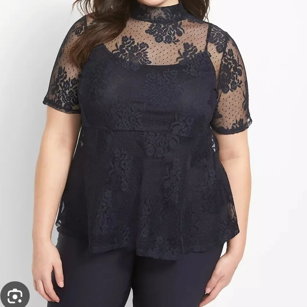 Lane Bryant Cutwork High Neck Lace Short Sleeve Mock Neck Sheer Top 14/16