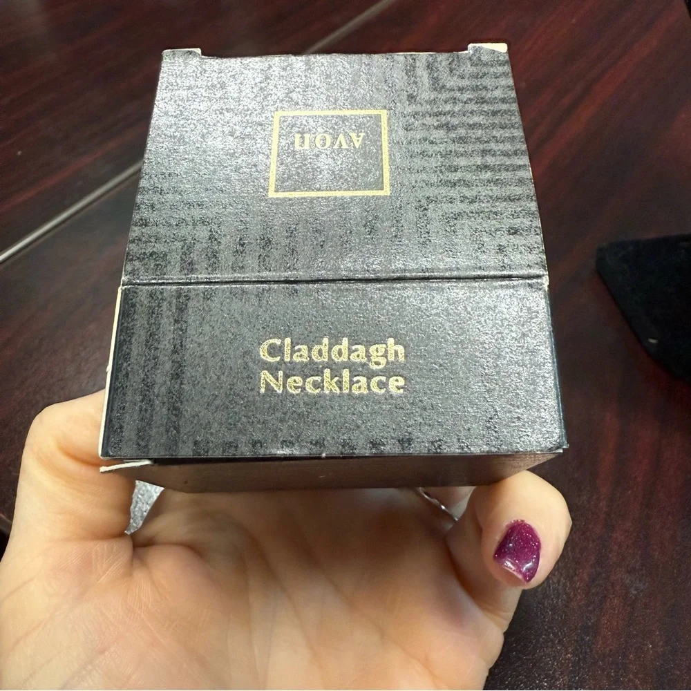 Avon this elegant