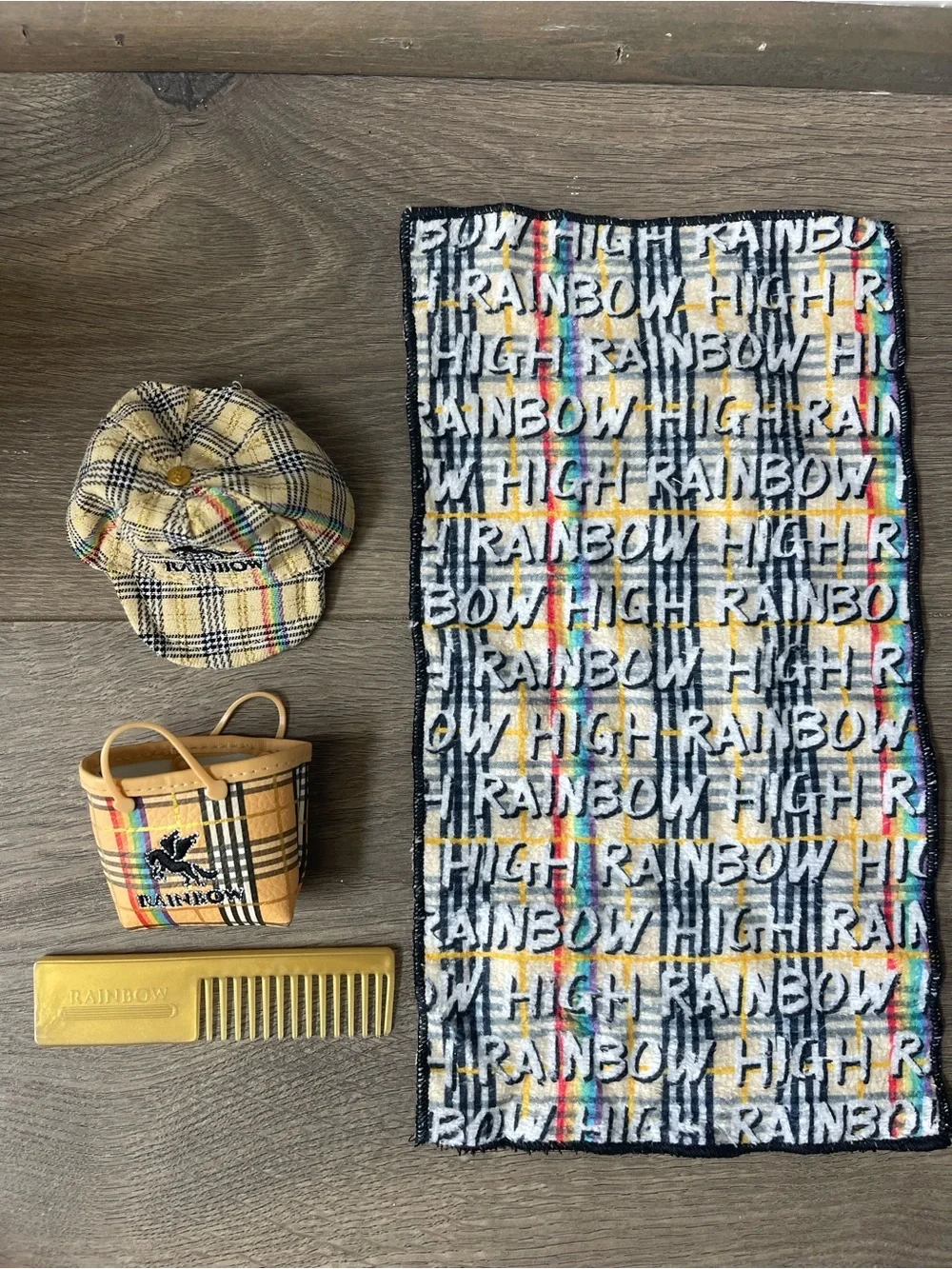 Rainbow High stylish blonde