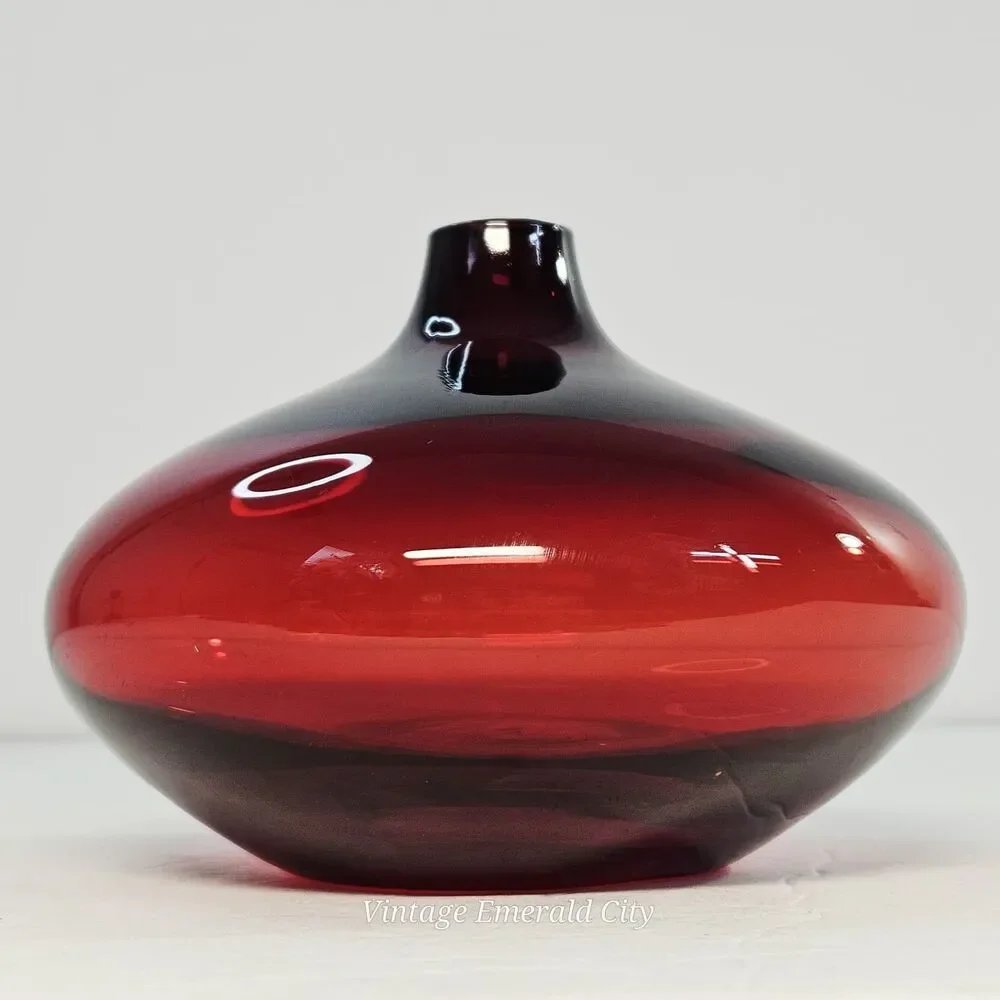 Unmarked vtg ruby
