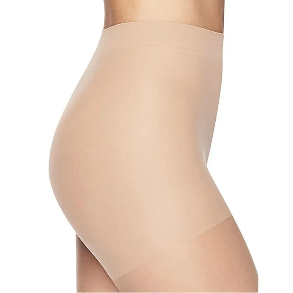 Leggs package by