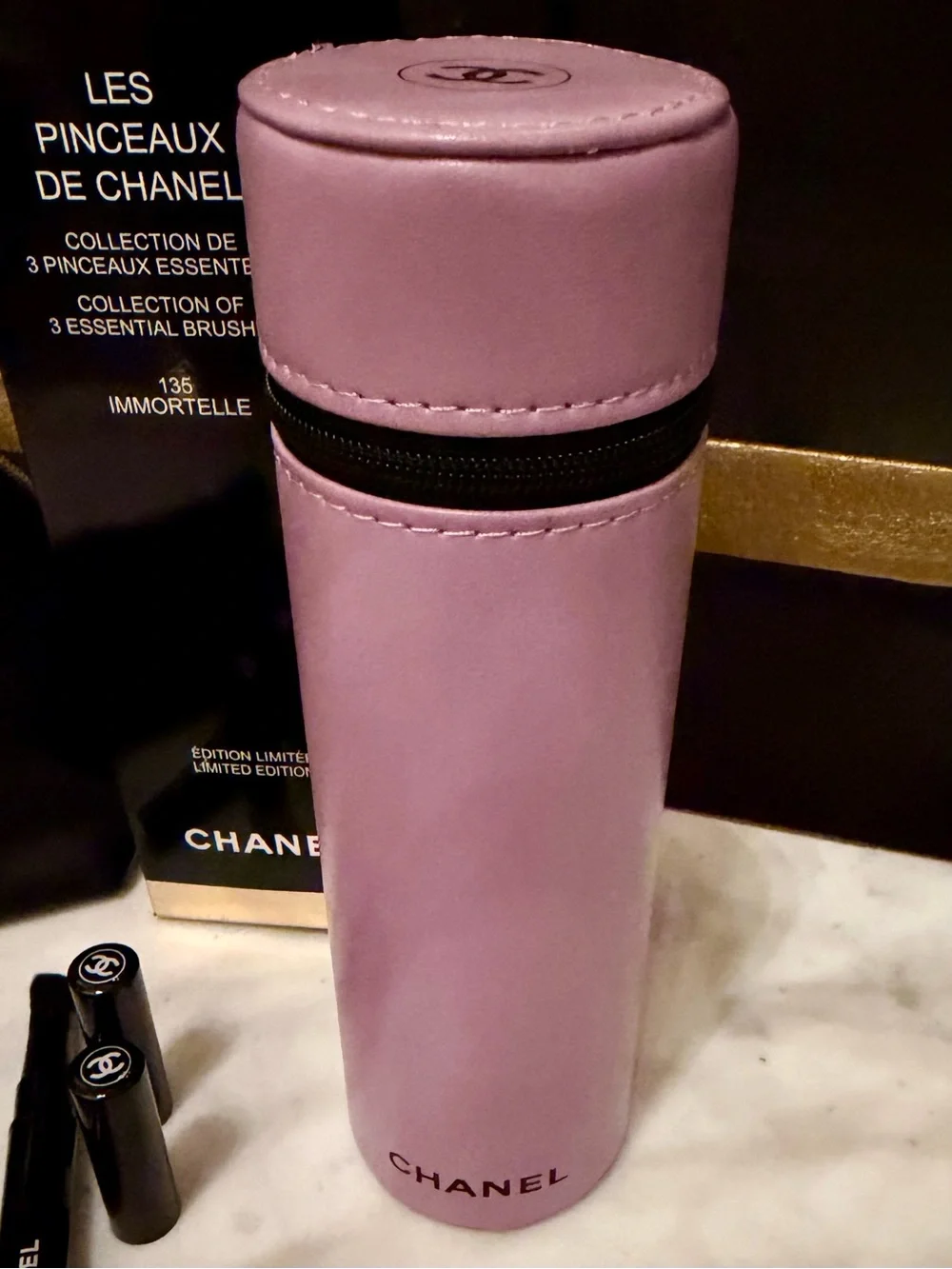 CHANEL box ended case