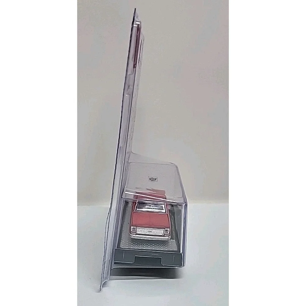 M2 Machines 1:64 1973 Chevrolet Custom Deluxe 10 Las Vegas S1500 -‎ S03