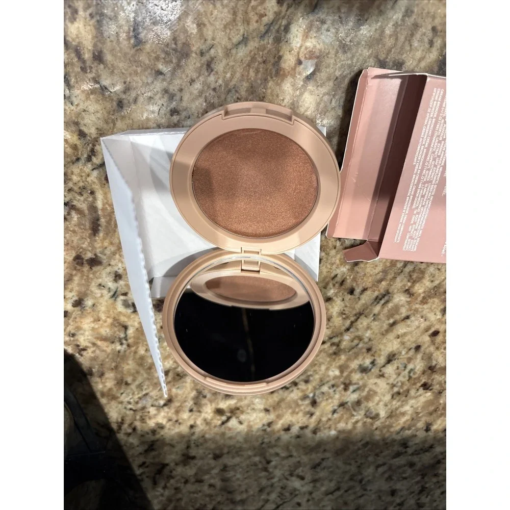 ILIA COSMETICS fast shipping