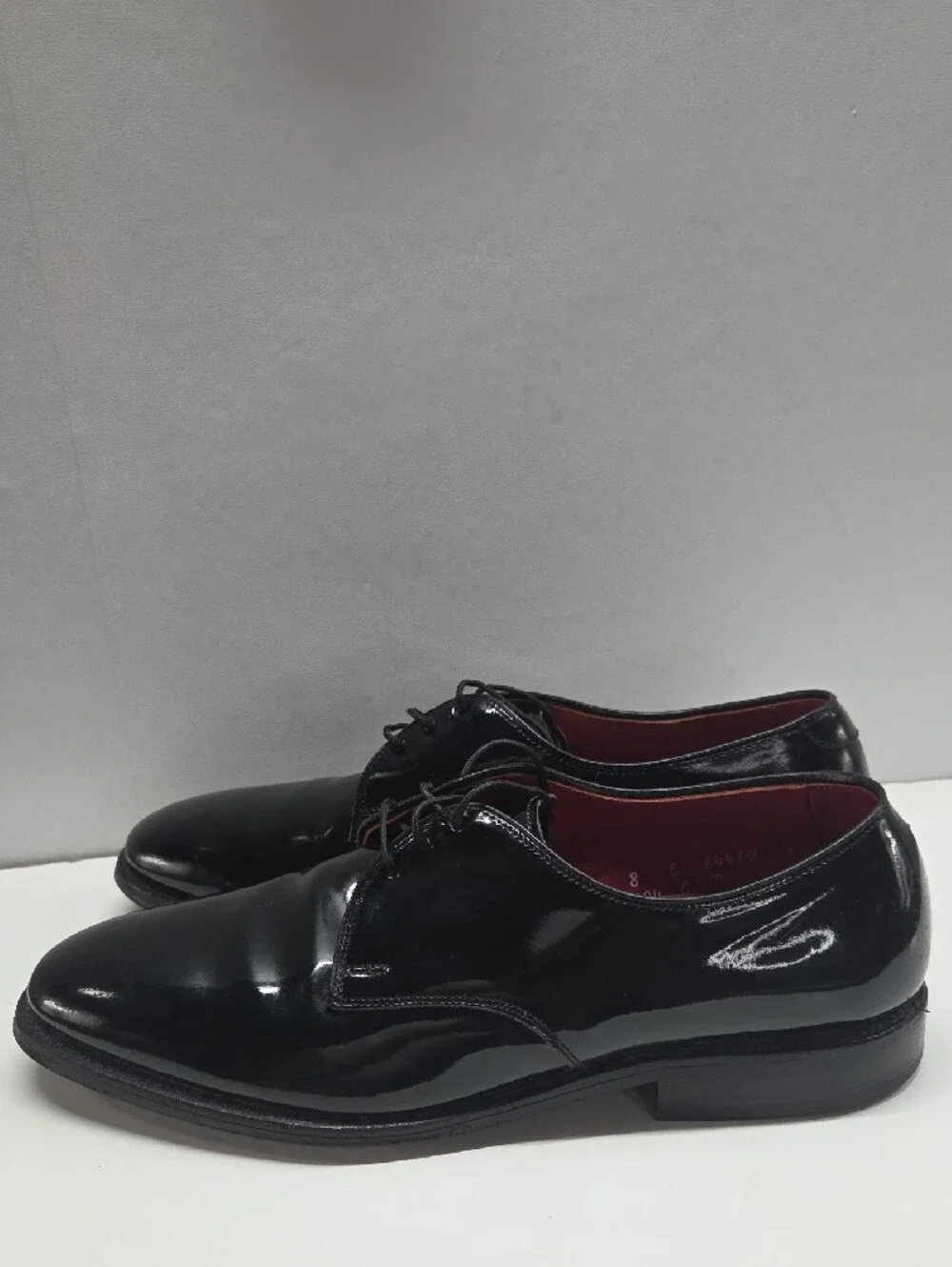 Allen Edmonds very good