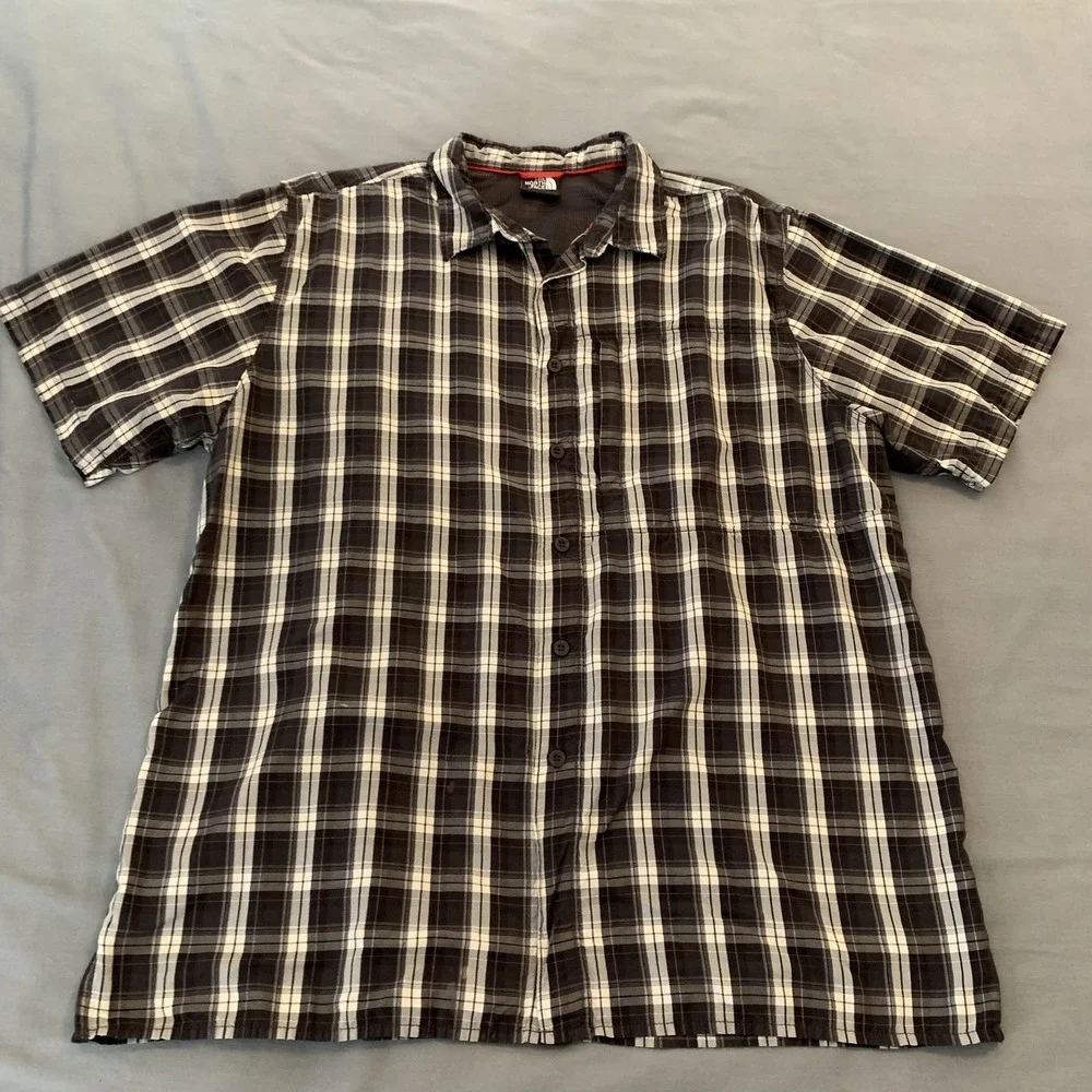 The North Face Shirt Mens XL Gray Plaid Short Sleeve Button Front Casual Outdoor