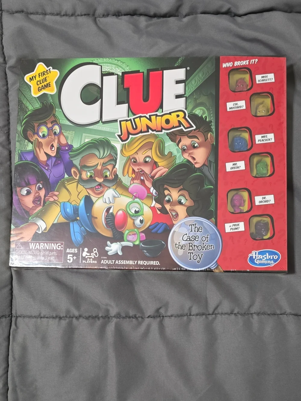 Hasbro CLUE Junior Board Game - The Case Of The Broken Toy