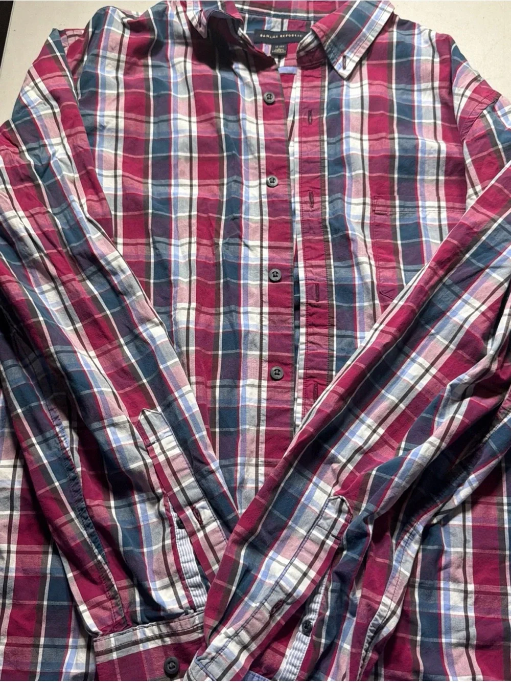 Banana Republic Plaid Button-Up Shirt in Red, Blue, White