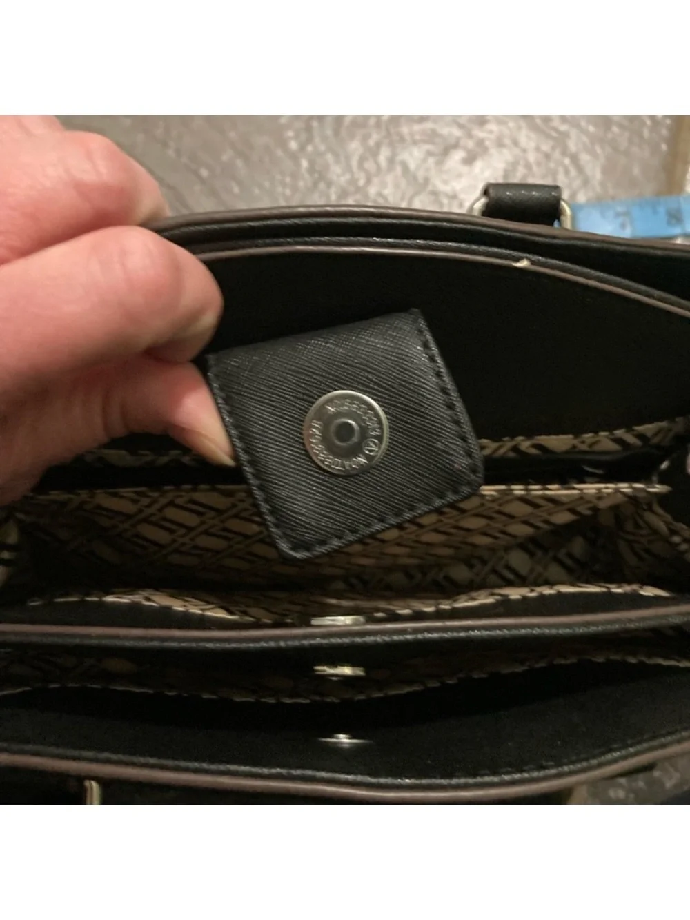 Tignanello saffiano black
