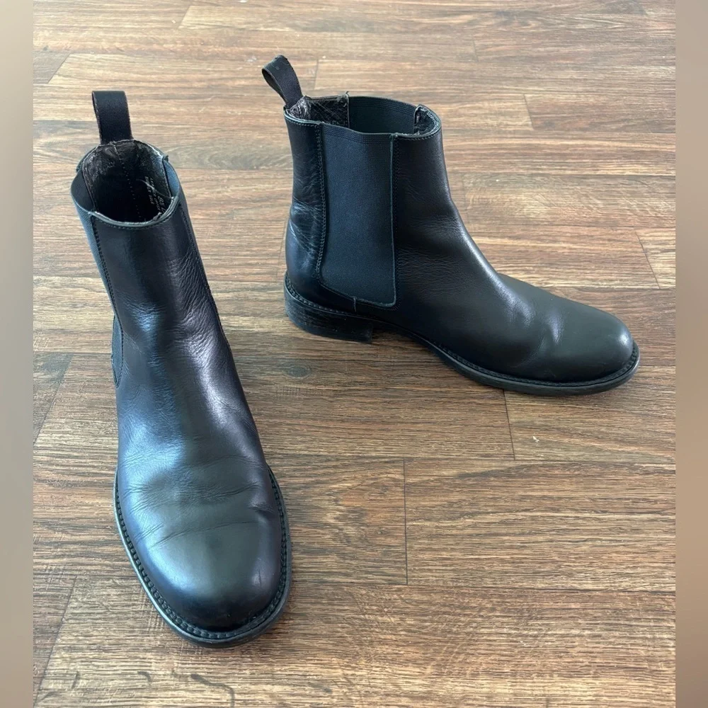 Banana Republic made italy