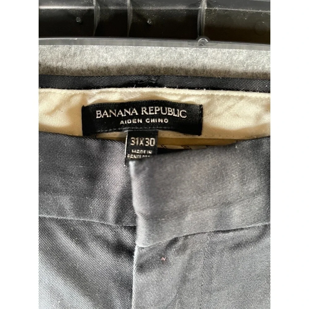 Banana Republic these banana
