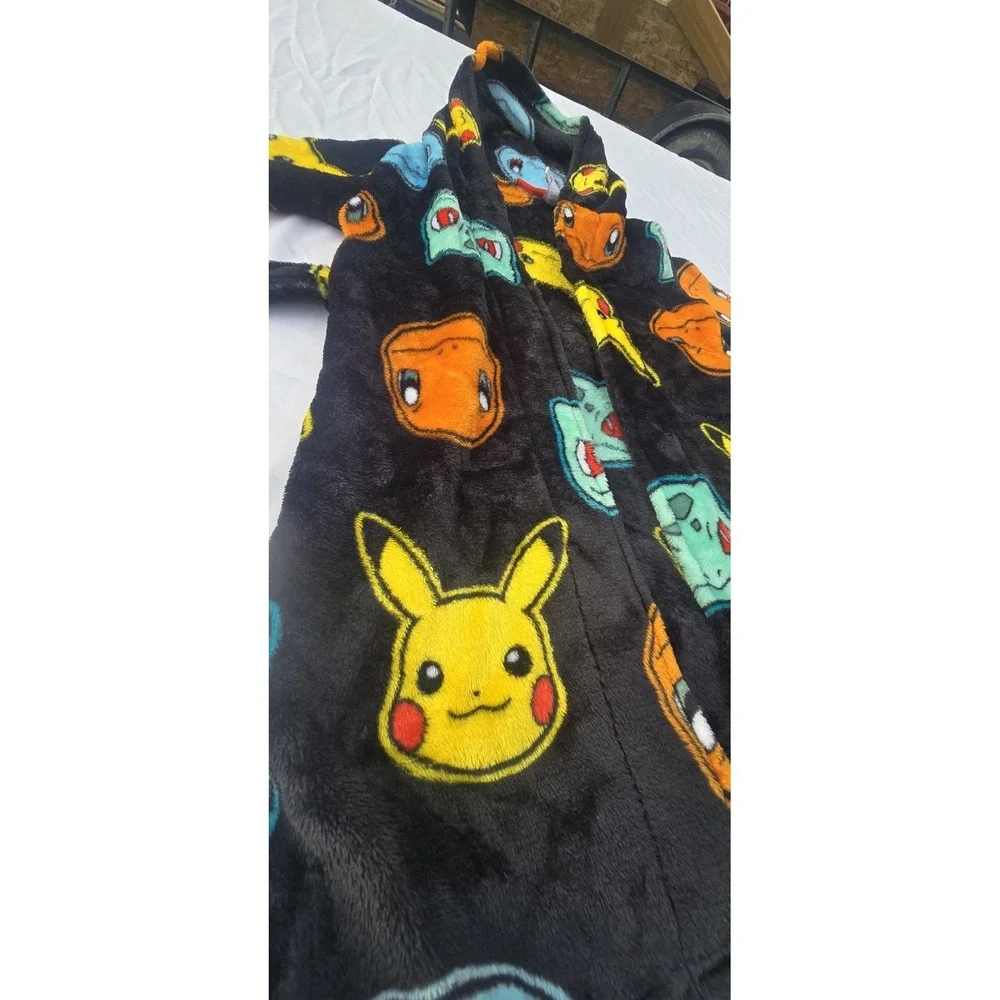 Pokemon pikachu character
