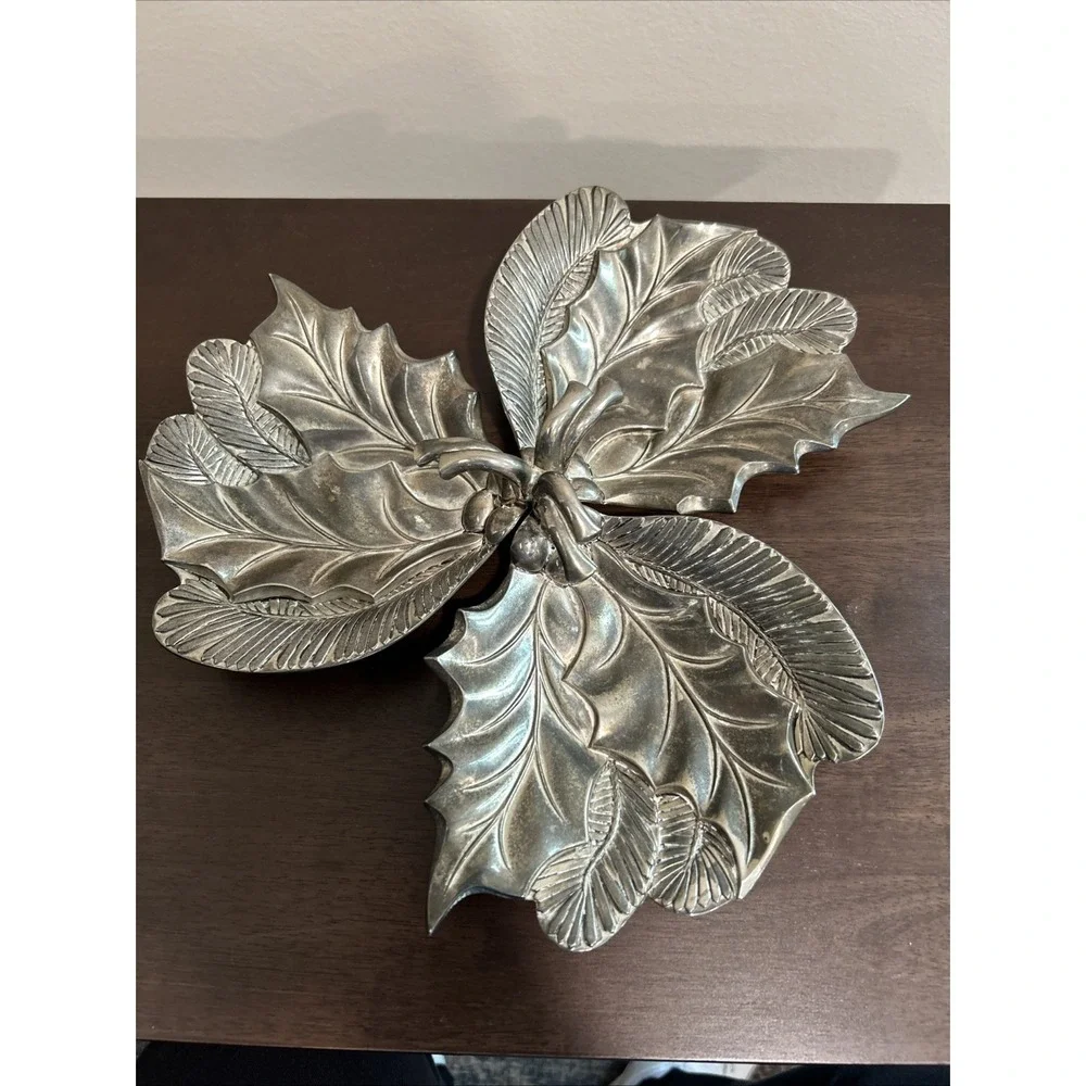 international‎ silver company Holly Leaves Holiday Candy Dish Tray Vintage