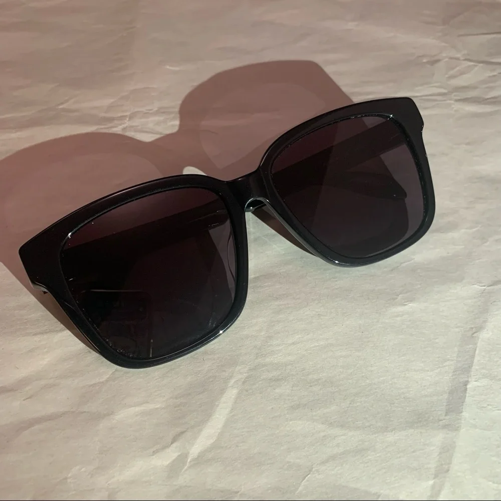 Alexander McQueen authentic never